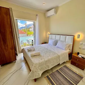 Oscar's Drymades Apartamento