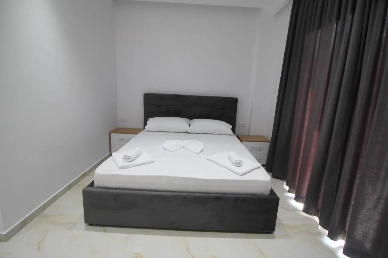 Moonshine Hotel Ksamil 0*,