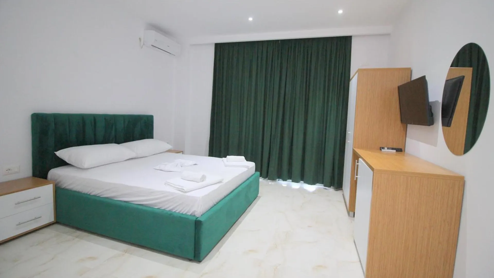 Apartment Moonshine Hotel Ksamil