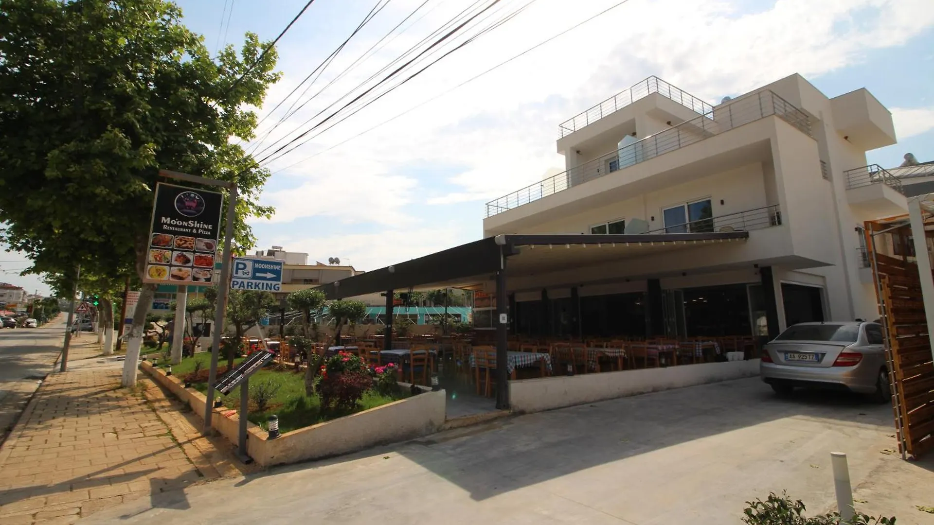 Moonshine Hotel Ksamil